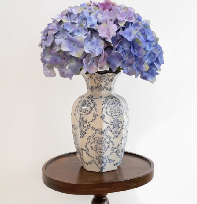 Vase en Porcelaine Bleu & Blanc